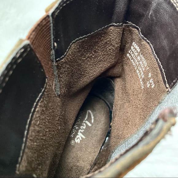 Clarks Harness Leather Boots Camel Brown Size 6.5 Mid Calf Ranch Style - Picture 14 of 16